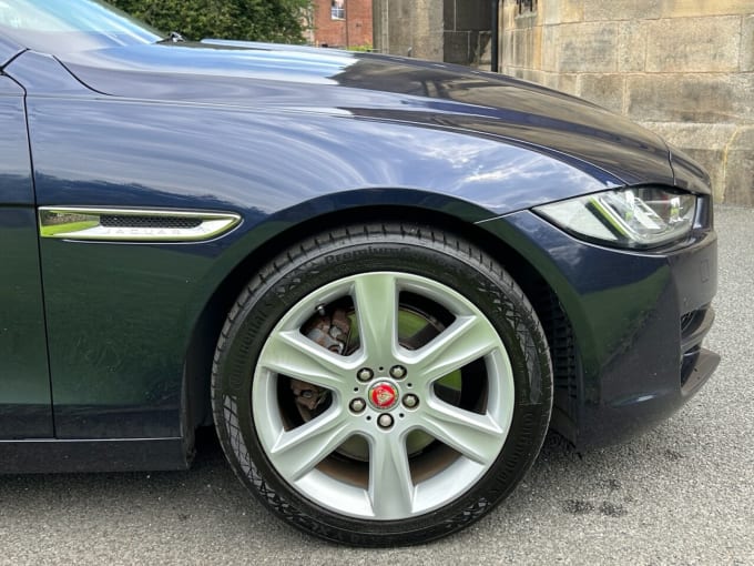 2025 Jaguar Xe