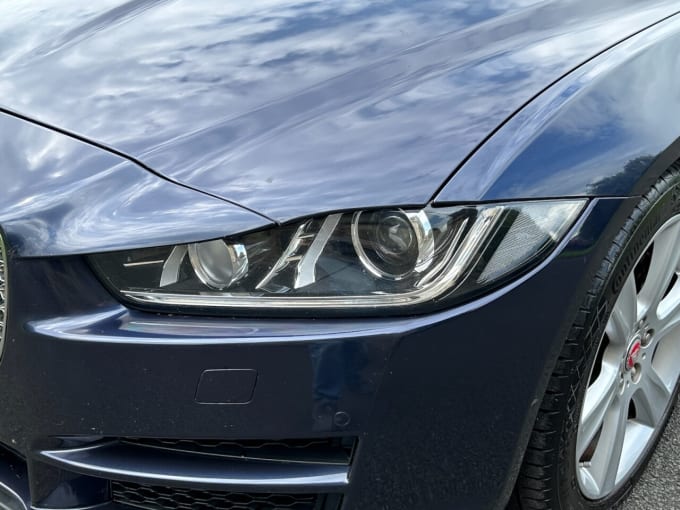 2025 Jaguar Xe