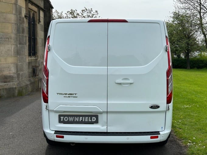 2025 Ford Transit Custom