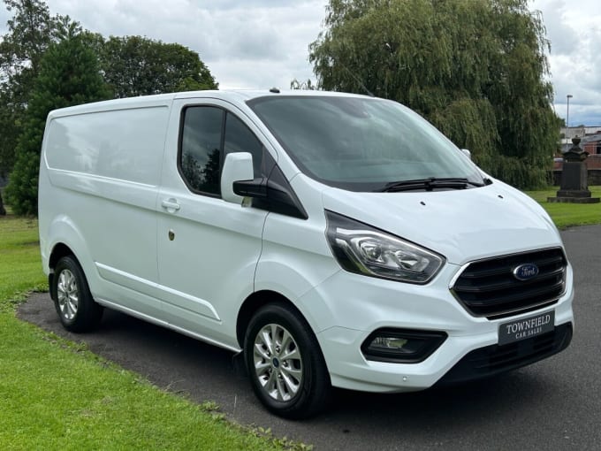 2025 Ford Transit Custom