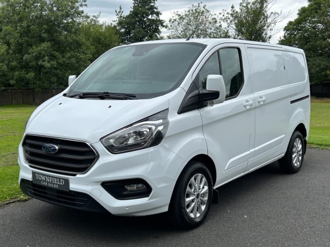 2025 Ford Transit Custom