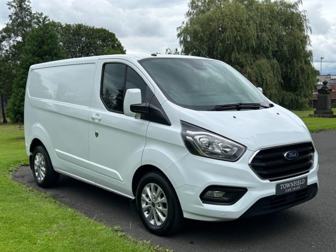 2025 Ford Transit Custom