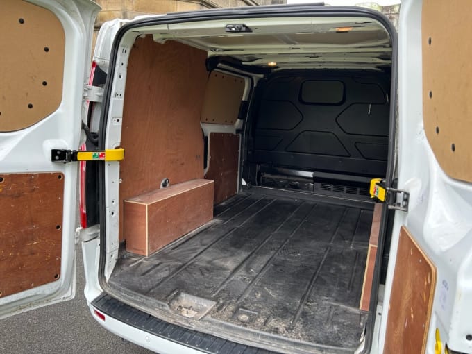 2025 Ford Transit Custom