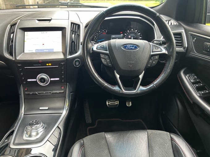 2025 Ford Edge