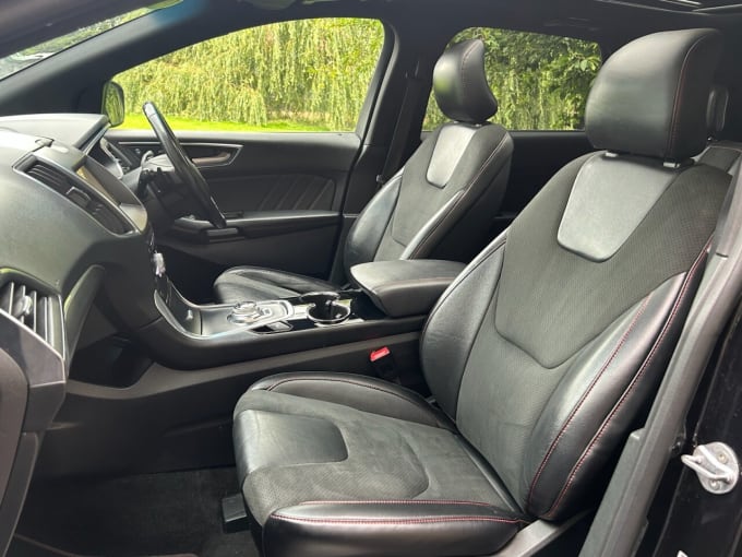 2025 Ford Edge