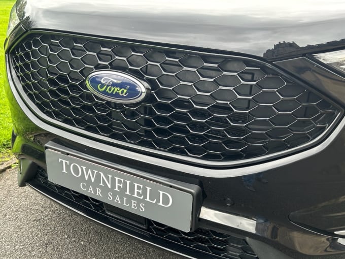 2025 Ford Edge