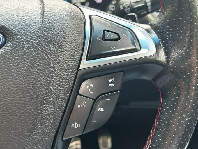 2025 Ford Edge