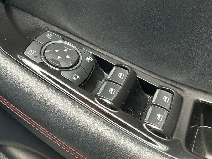 2025 Ford Edge