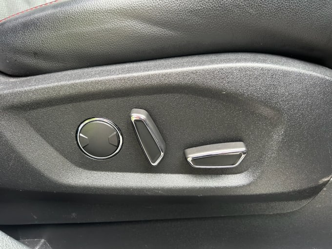 2025 Ford Edge