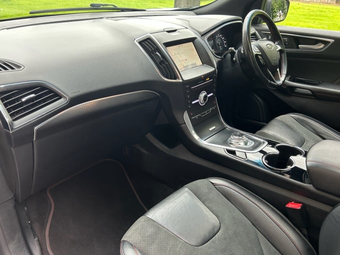 2025 Ford Edge