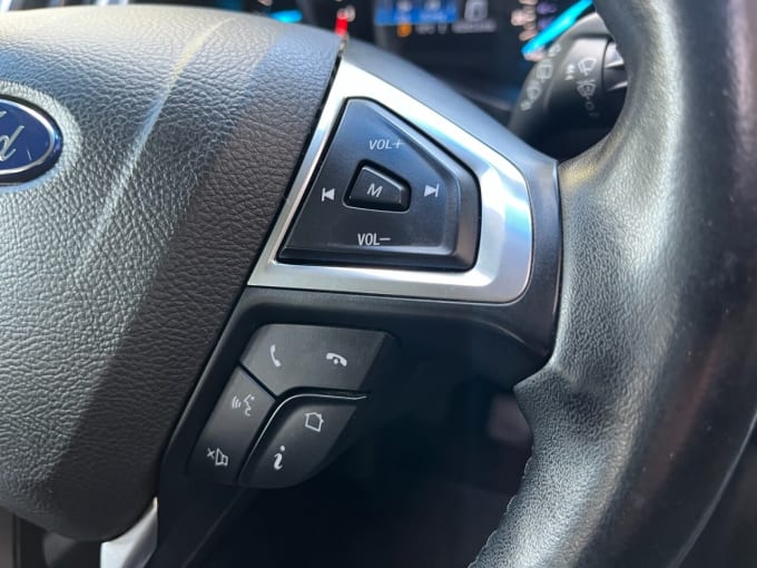 2025 Ford Edge