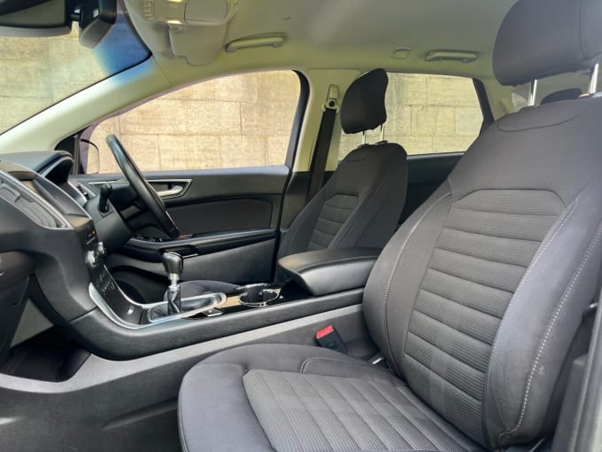 2025 Ford Edge