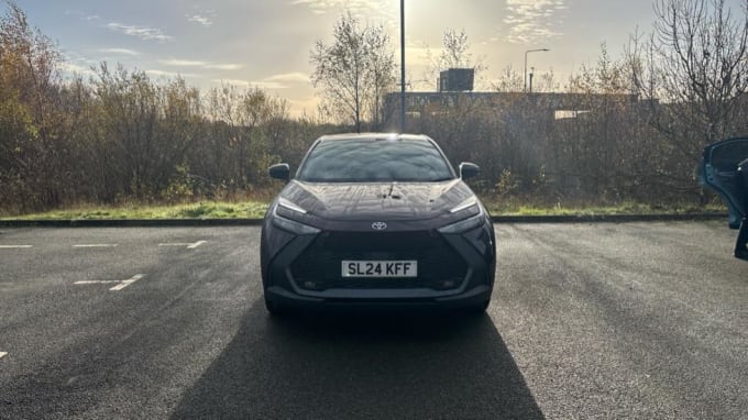 2024 Toyota C-hr