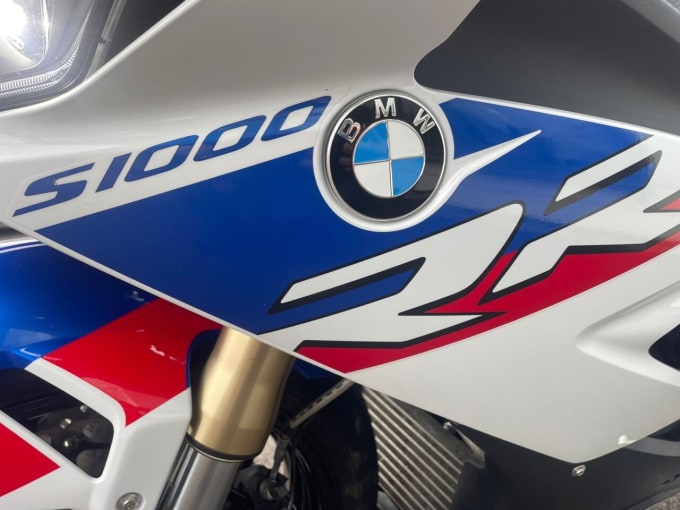 2025 BMW S1000rr