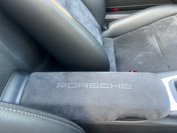 2024 Porsche Boxster