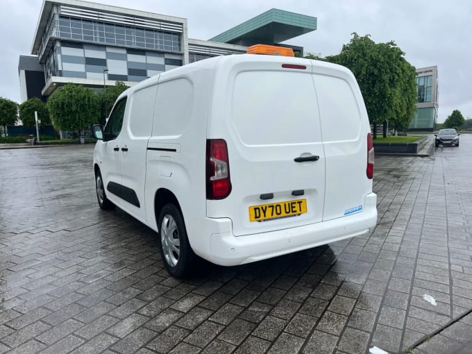 2025 Vauxhall Combo