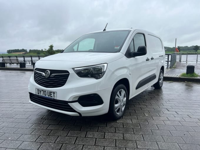 2025 Vauxhall Combo