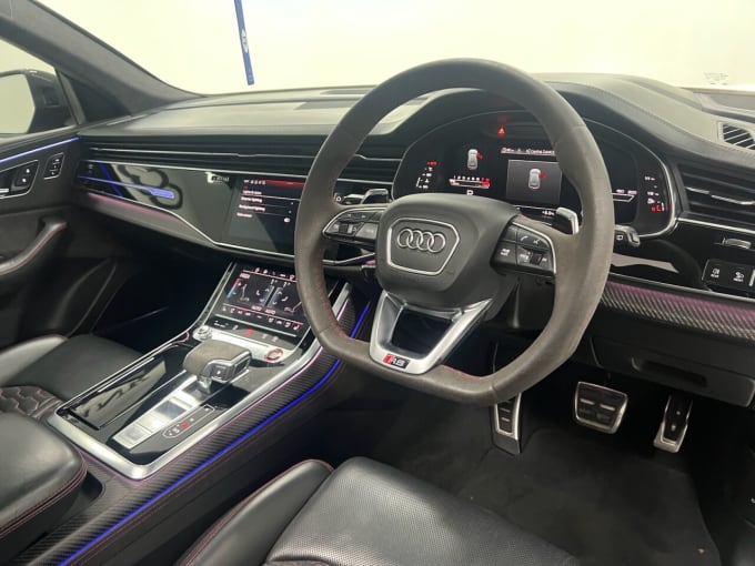 2025 Audi Rsq8