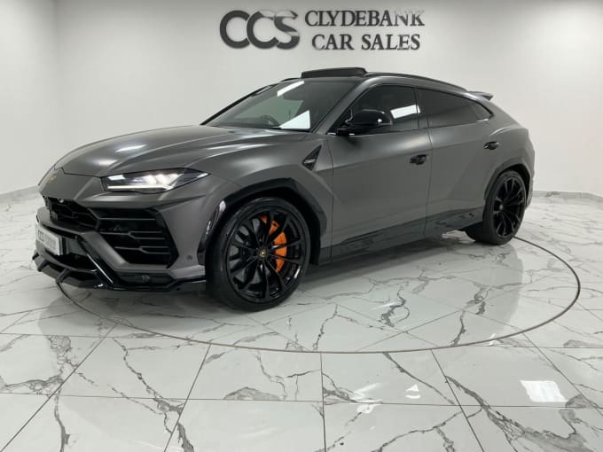 2025 Lamborghini Urus