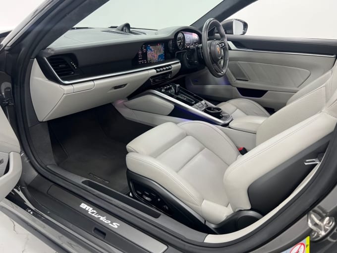 2025 Porsche 911