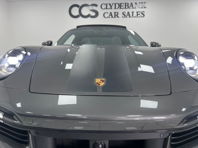 2025 Porsche 911