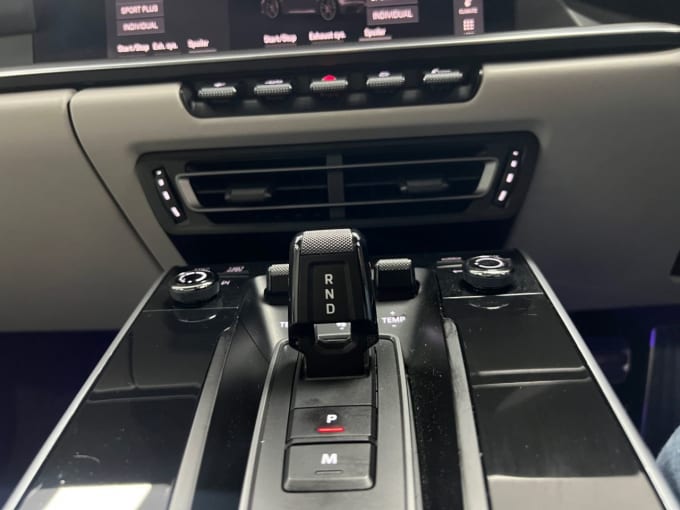2025 Porsche 911