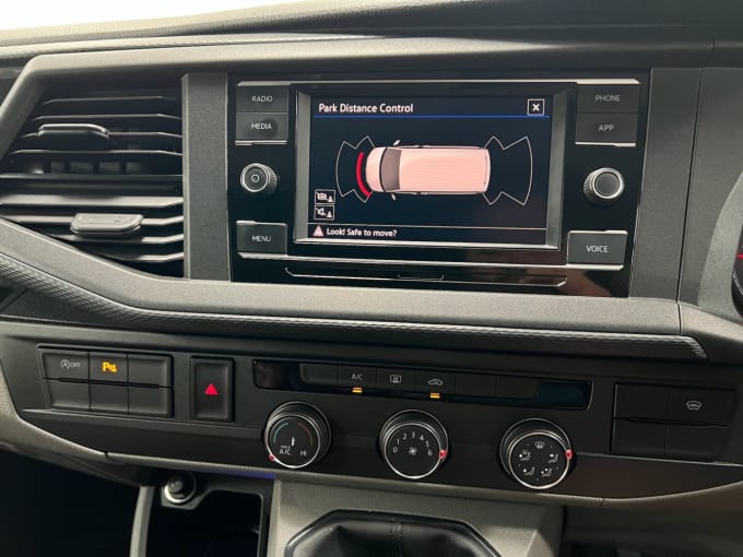 2025 Volkswagen Transporter