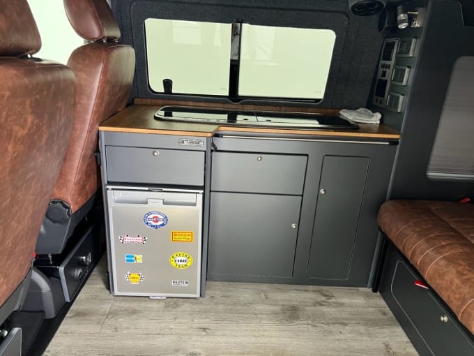2025 Volkswagen Transporter