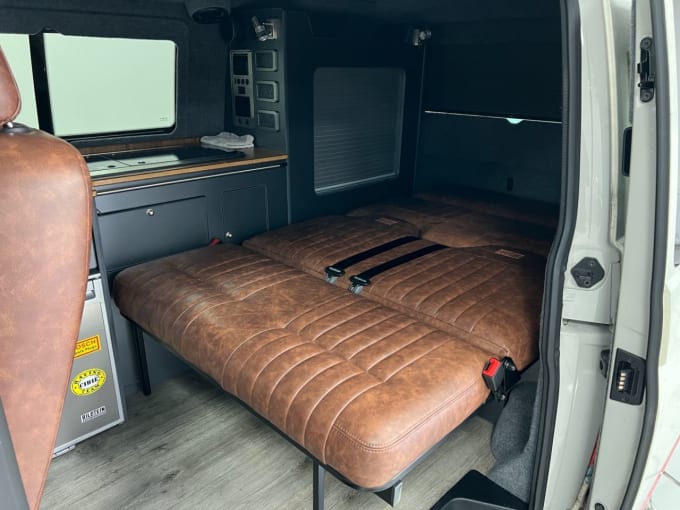 2025 Volkswagen Transporter