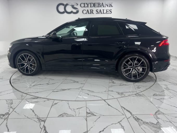 2025 Audi Q8