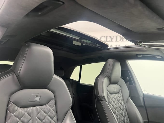 2025 Audi Q8