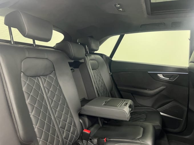 2025 Audi Q8