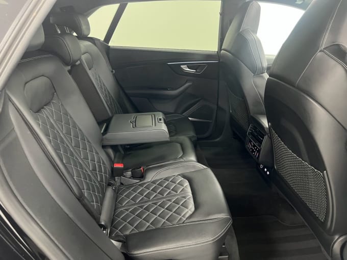 2025 Audi Q8