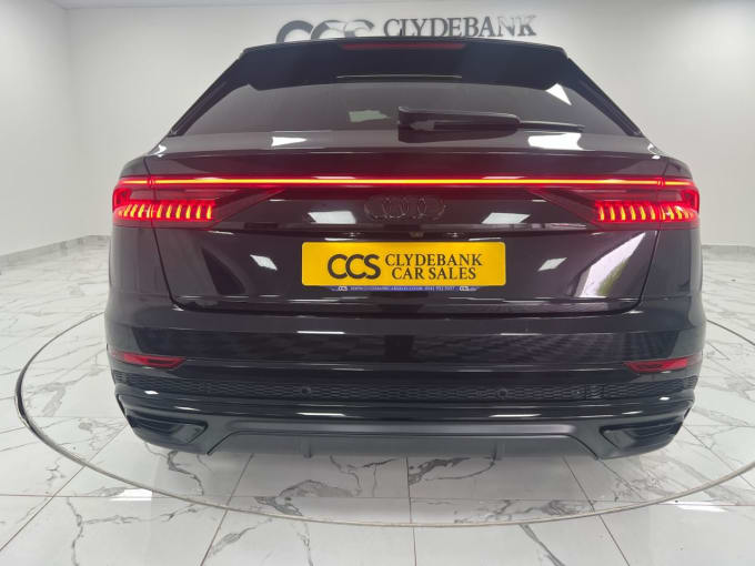 2025 Audi Q8