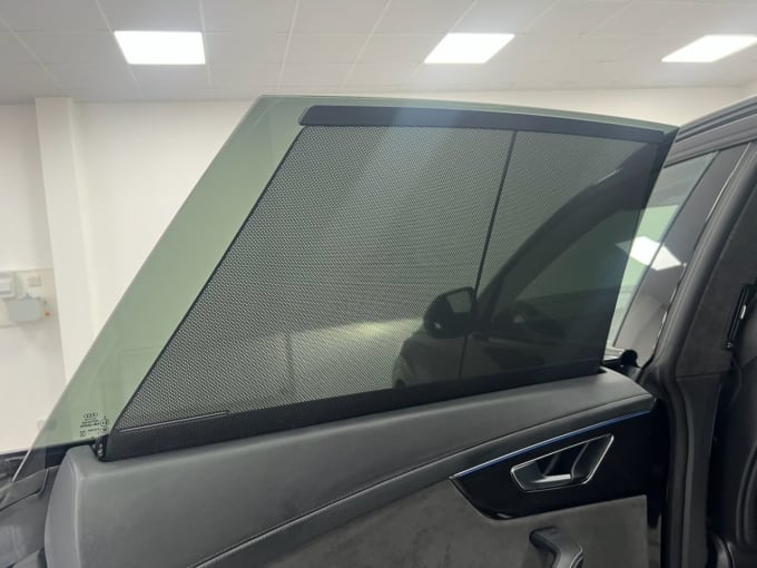 2025 Audi Q8