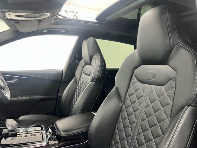 2025 Audi Q8