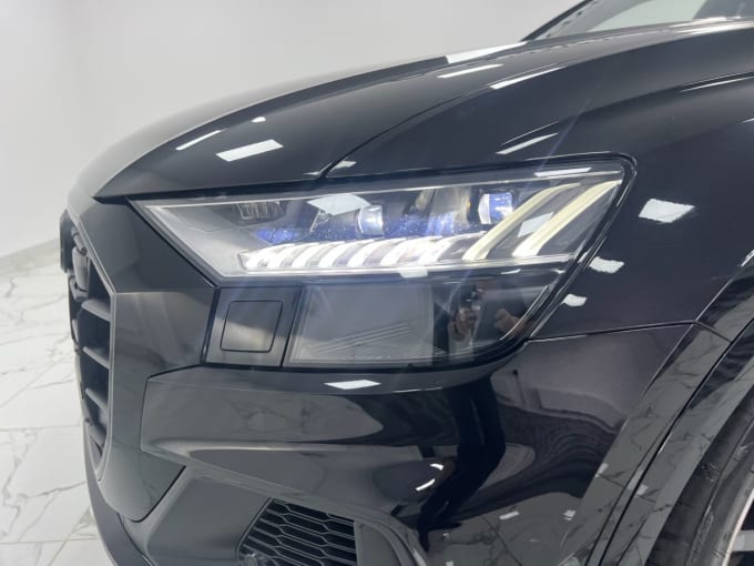 2025 Audi Q8