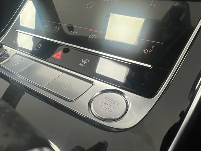 2025 Audi Q8
