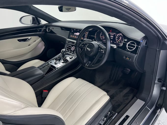 2025 Bentley Continental