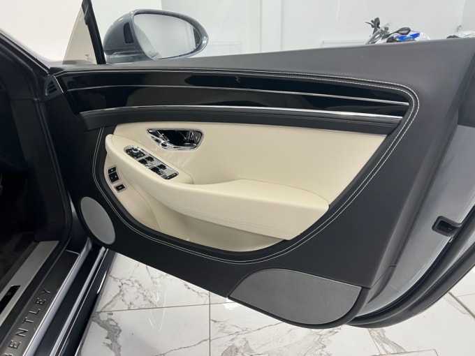 2025 Bentley Continental