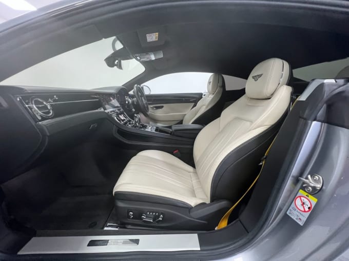 2025 Bentley Continental