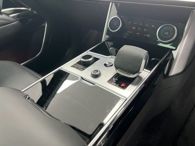 2025 Land Rover Range Rover