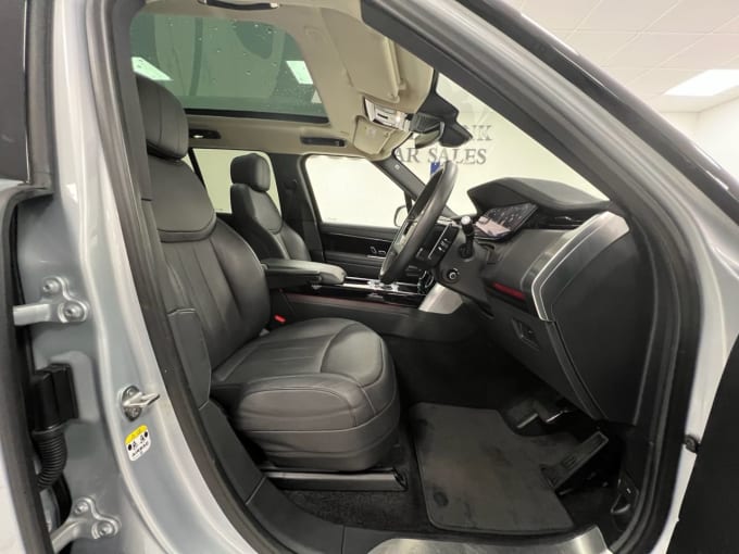 2025 Land Rover Range Rover