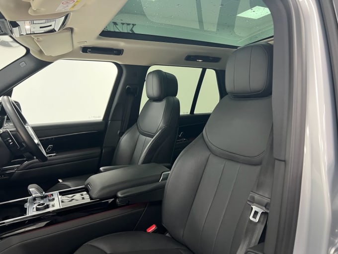 2025 Land Rover Range Rover