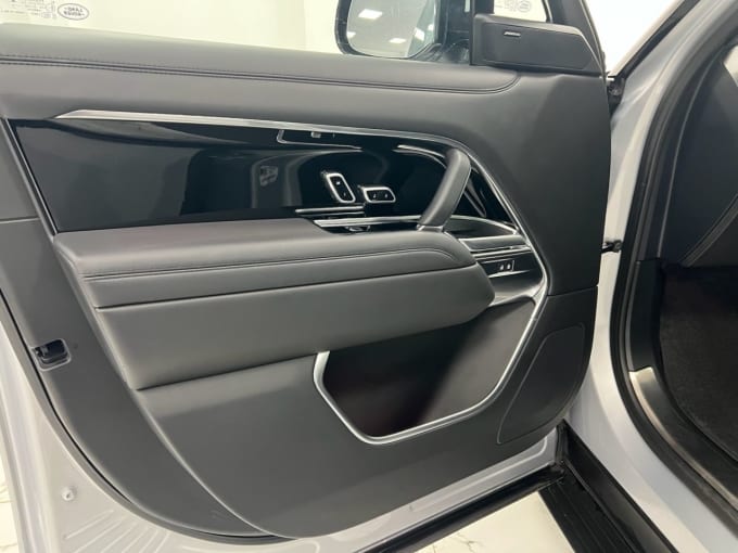 2025 Land Rover Range Rover