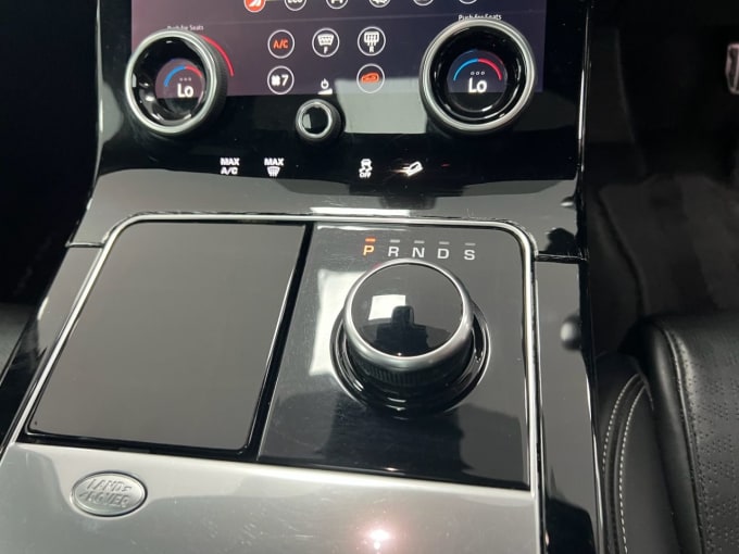 2025 Land Rover Range Rover Velar