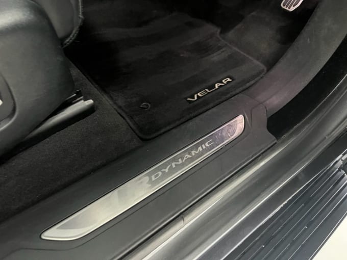2025 Land Rover Range Rover Velar