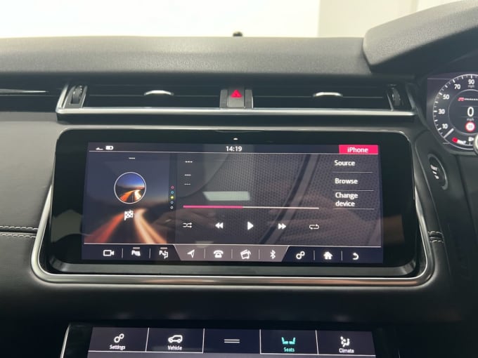 2025 Land Rover Range Rover Velar