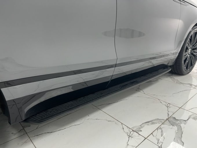 2025 Land Rover Range Rover Velar
