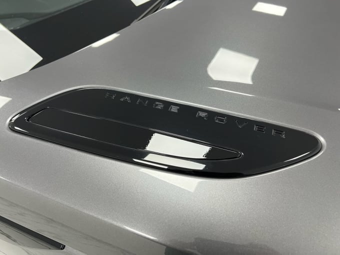 2025 Land Rover Range Rover Velar